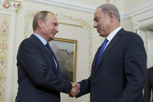 Vladimir Putin a Benjamin Netanjahu, súčasný izraelský premiér