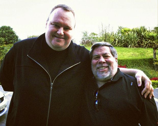 Kim Dotcom (vľavo) so spoluzakladateľom Apple Steveom Wozniakom