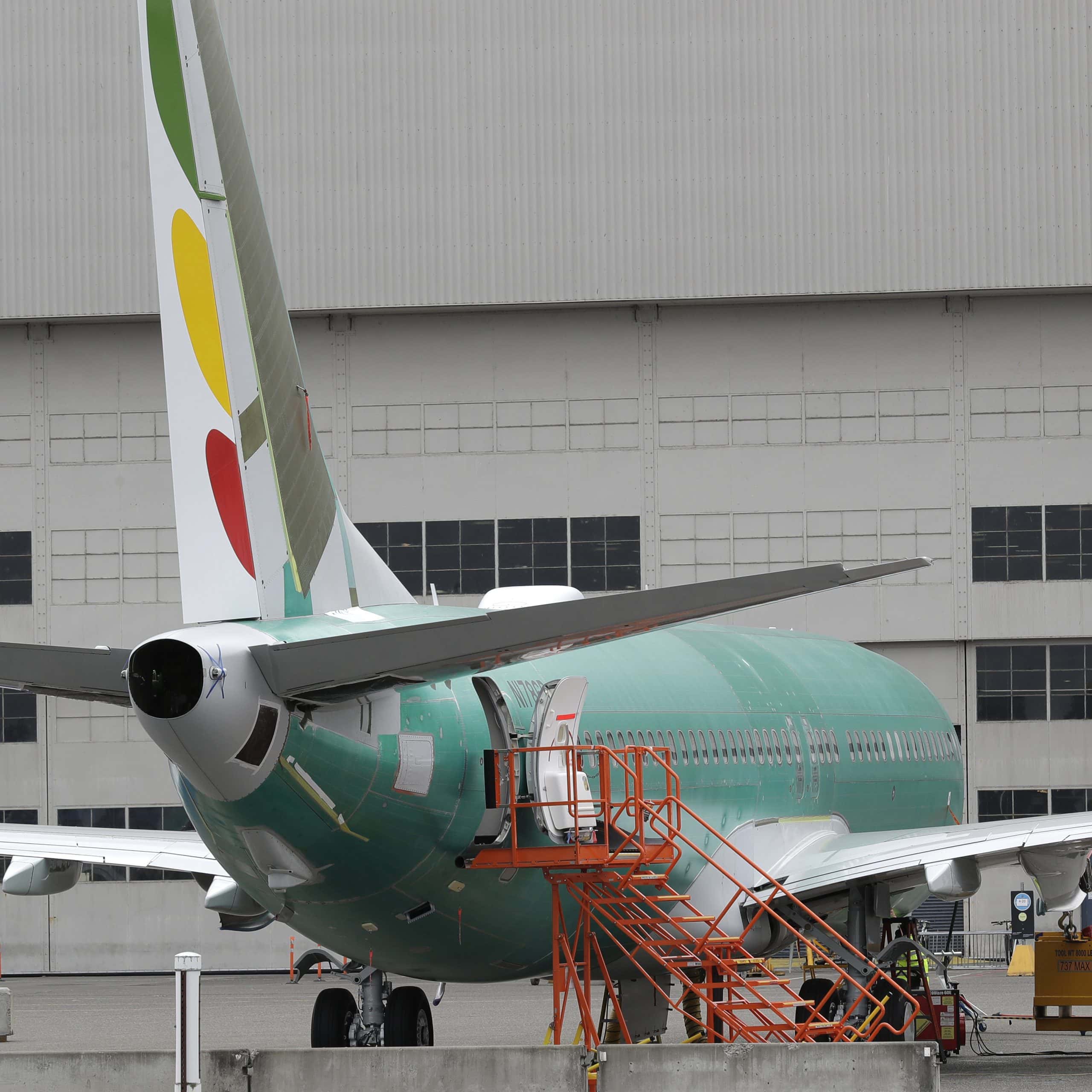 Austrália a Singapur vydali zákaz pre 737 Max: Akcie Boeingu ďalej klesajú