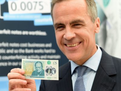 Tvrdý Brexit: Niektorí obchodníci sa pripravujú shortovať libru