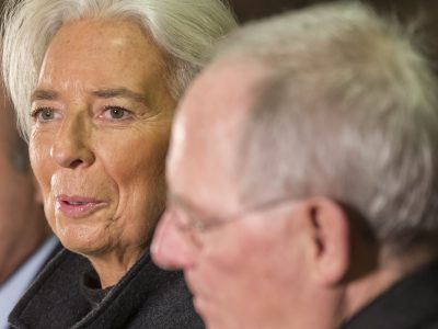 Zblíženie: Lagardeová chváli kritika ECB