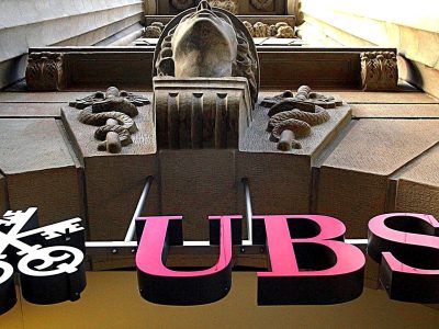 Bohatí investori sa pripravujú na výpredaj na akciovom trhu a ďalšie turbulencie v roku 2020