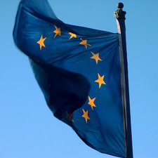 Europoslanci namiesto znižovania chcú zvyšovať rozpočet