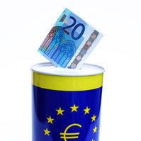 Koniec  eura klope na dvere