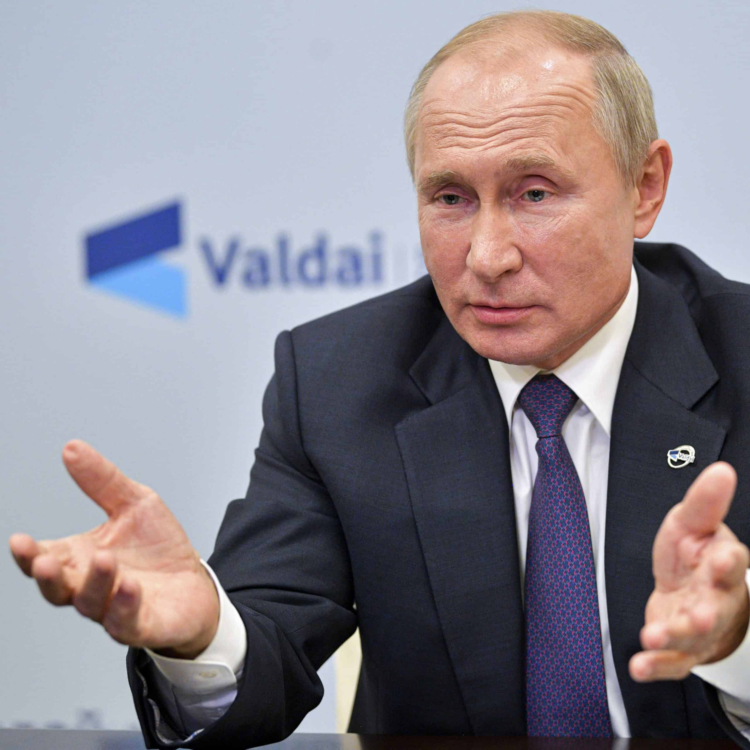 Putin: Obmedzenia pre ťažbu ropy by sa mohli predĺžiť