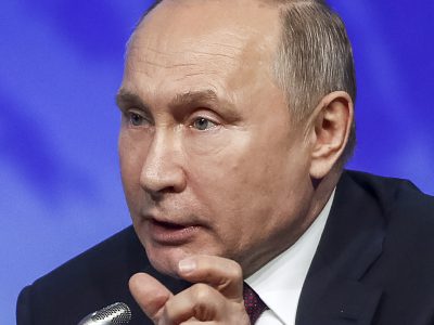Sputnik V: Putin priznáva problém s výrobou ruskej vakcíny proti Covid-19