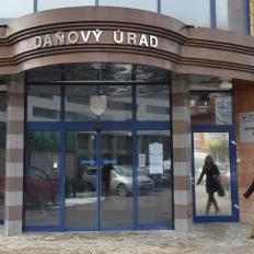 Daniari už vymáhajú DPH aj cez nový inštitút ručenia