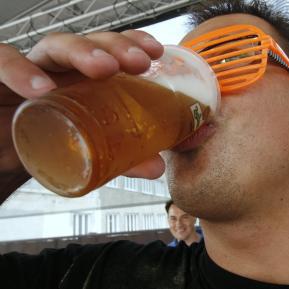Fanúšik na MS v hokeji dá za pivo 5 eur