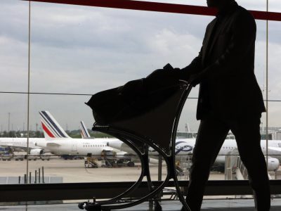 Paríž sa bojí odlivu turistov, spasiť ju má brožúra slušného správania sa