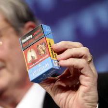 Európa aj USA pritvrdzujú voči cigaretám, vo vzduchu už visí zákaz príchutí