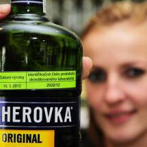 Český vynález ukončí prelievanie alkoholu pri inventúrach