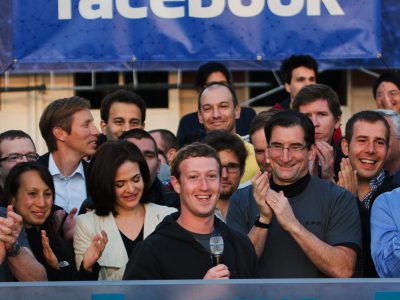 Facebook sa presadil do prestížneho indexu Standard & Poor ‚s 500