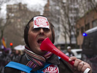 Bludný kruh dôchodkov: Znížme dane a zlikvidujme sociálnu podporu