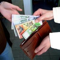 Na Slovensku sa z minimálnej mzdy 352 eur platilo poistné za 224.205 ľudí