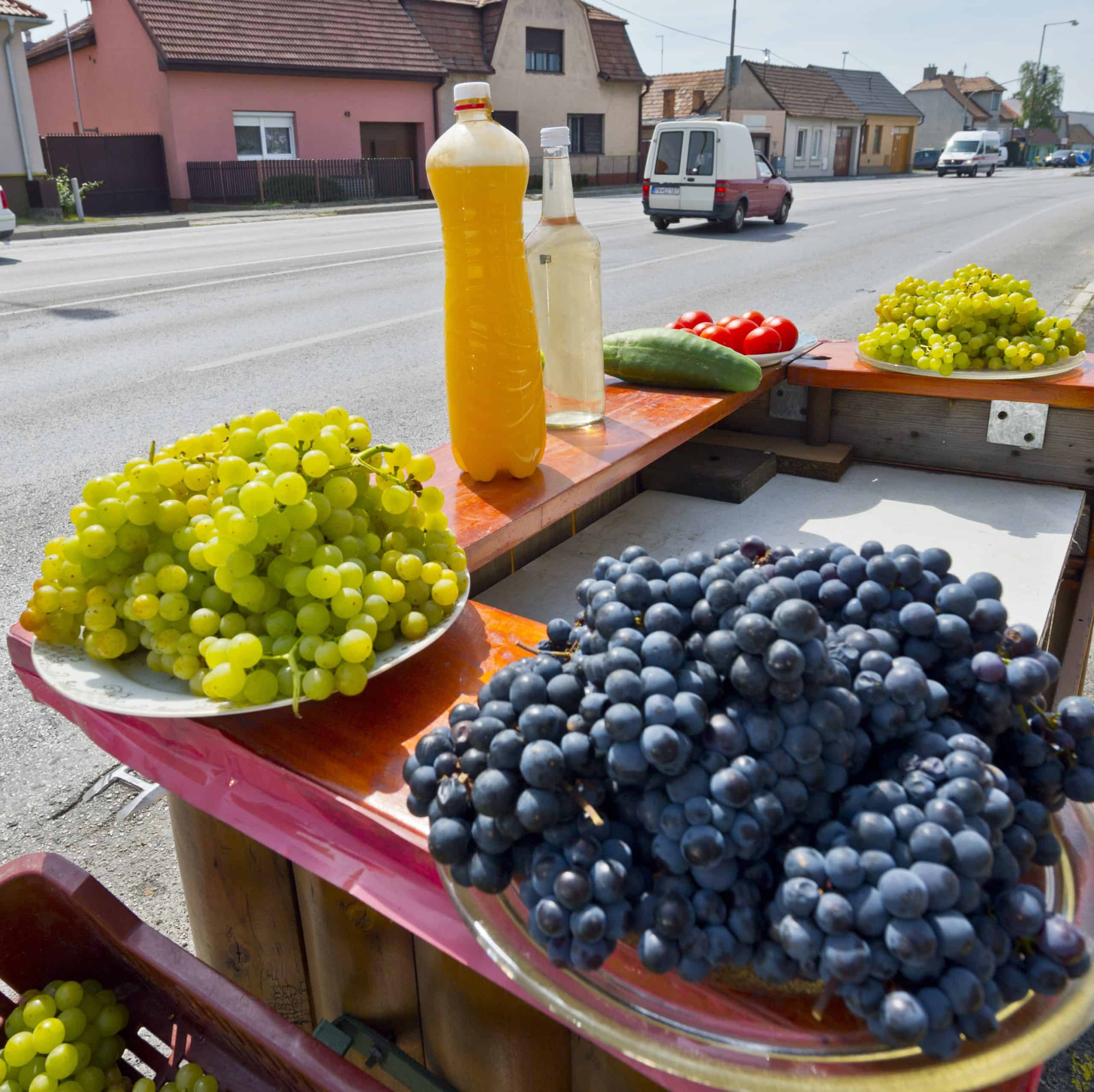 Blíži sa obdobie burčiaka, na pravý slovenský si treba ešte počkať