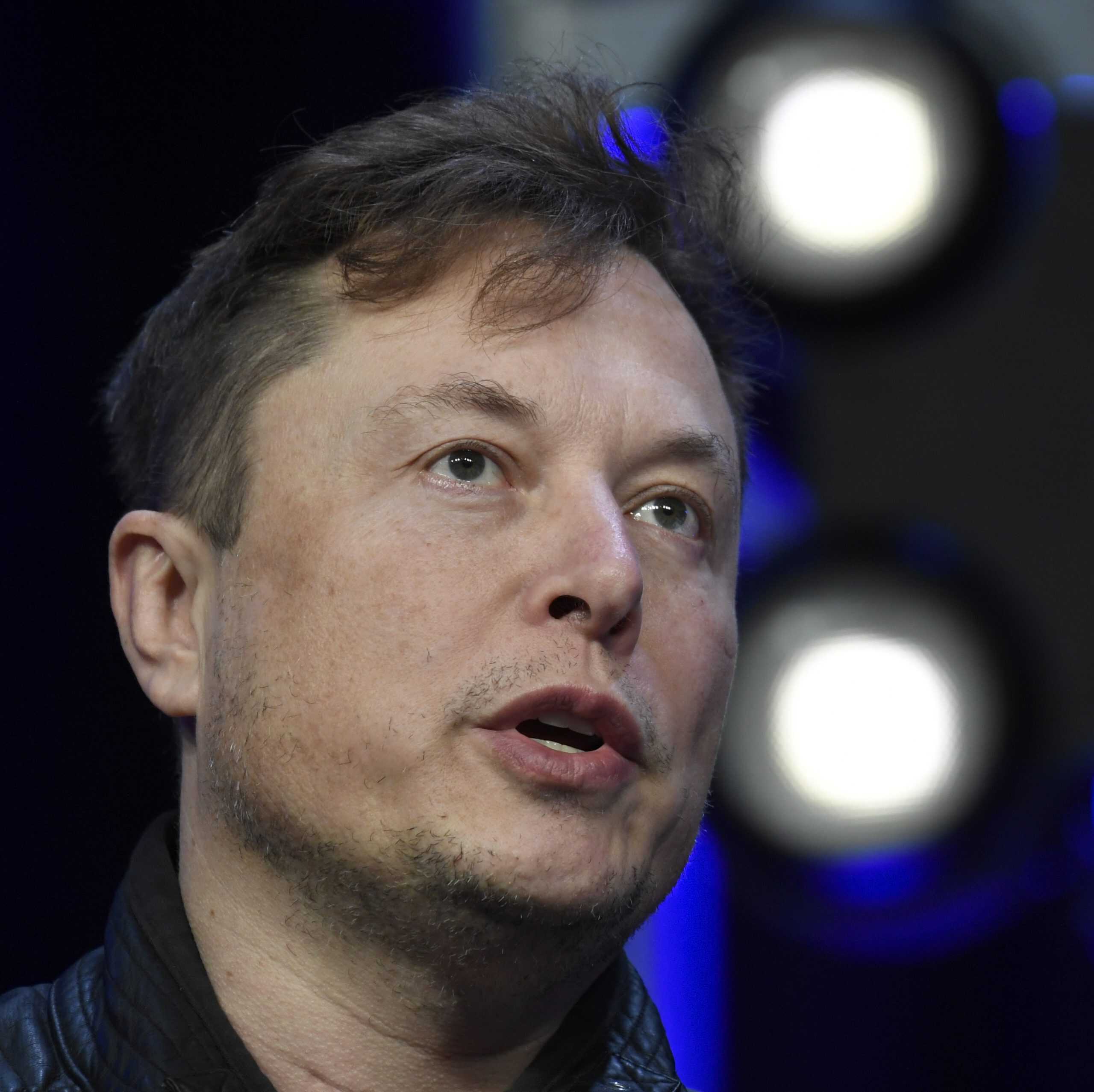 Musk predal akcie Tesly za päť miliárd dolárov