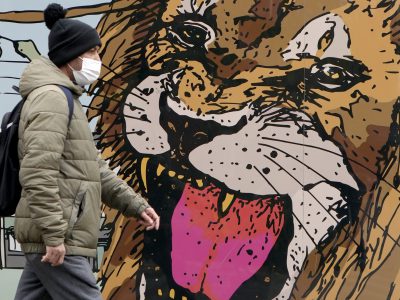 Omikron a výpredaj na trhu: Nebuďte prekvapení, ak prídu ďalšie turbulencie