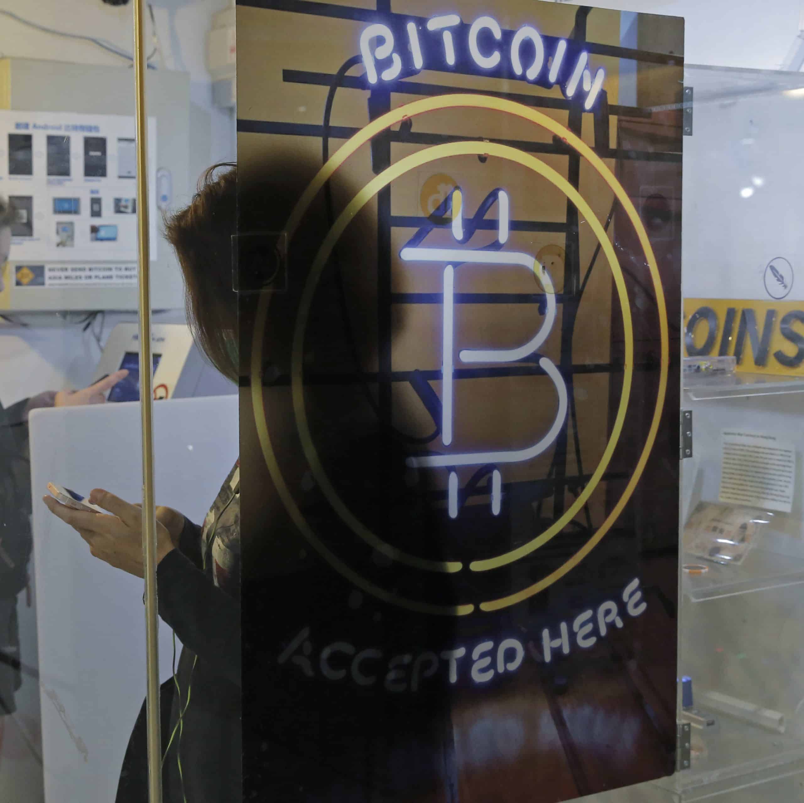 Výpredaj kryptomien pokračuje, bitcoin padol pod 21.000 USD