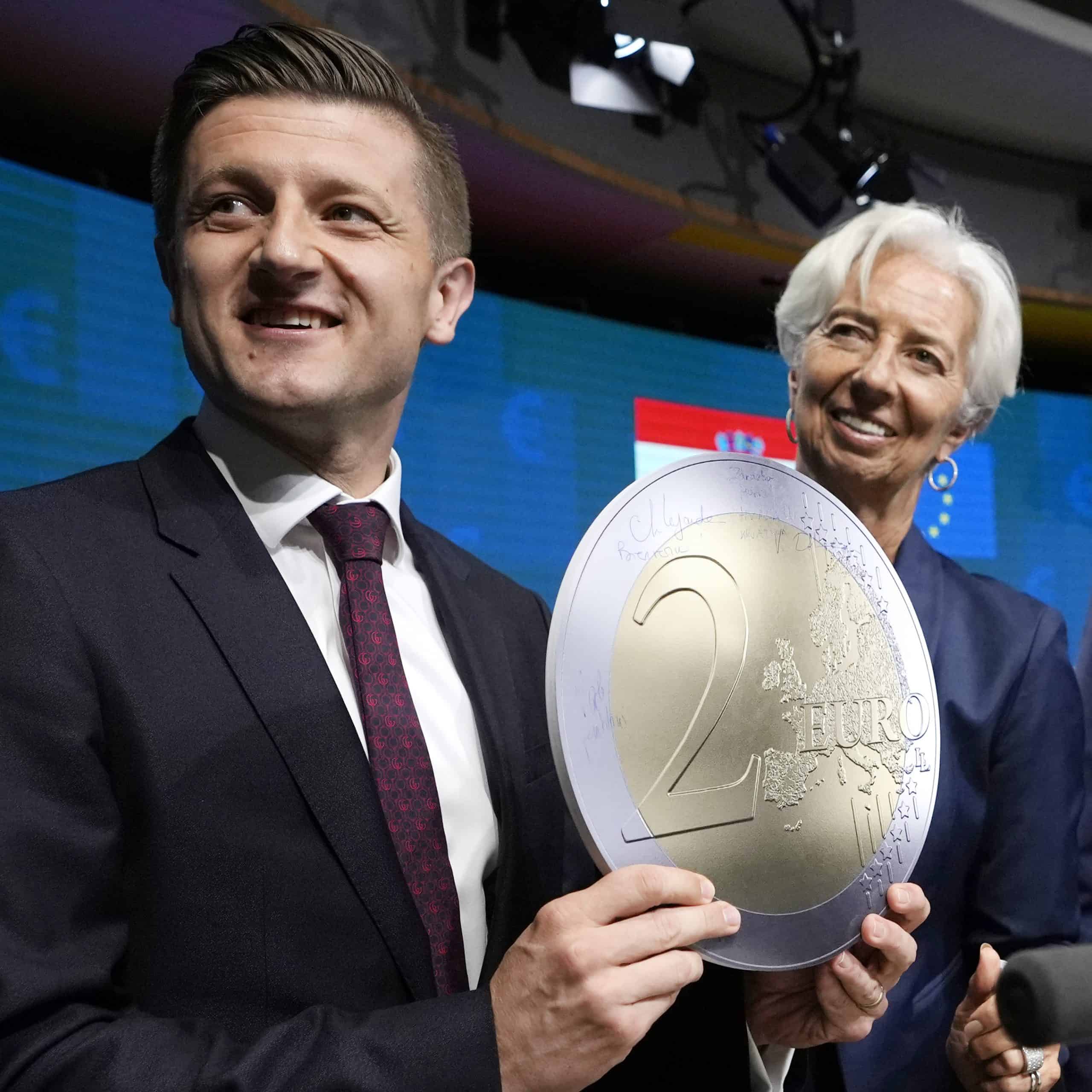 Kurz 7,5345: V Chorvátsku sa začne v januári používať euro