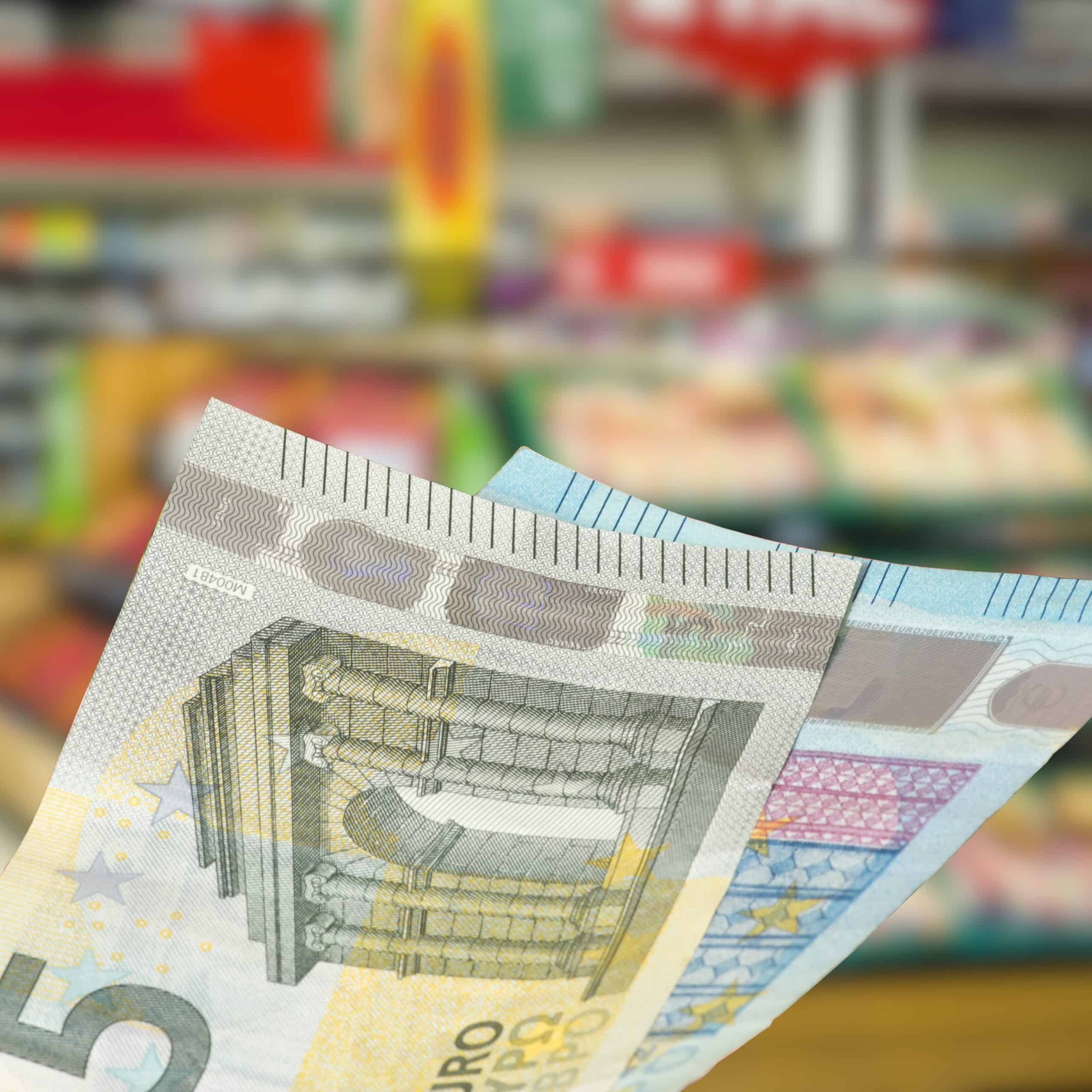 Inflácia v júli dosiahla 13,6%, môžu za to hlavne potraviny a energie