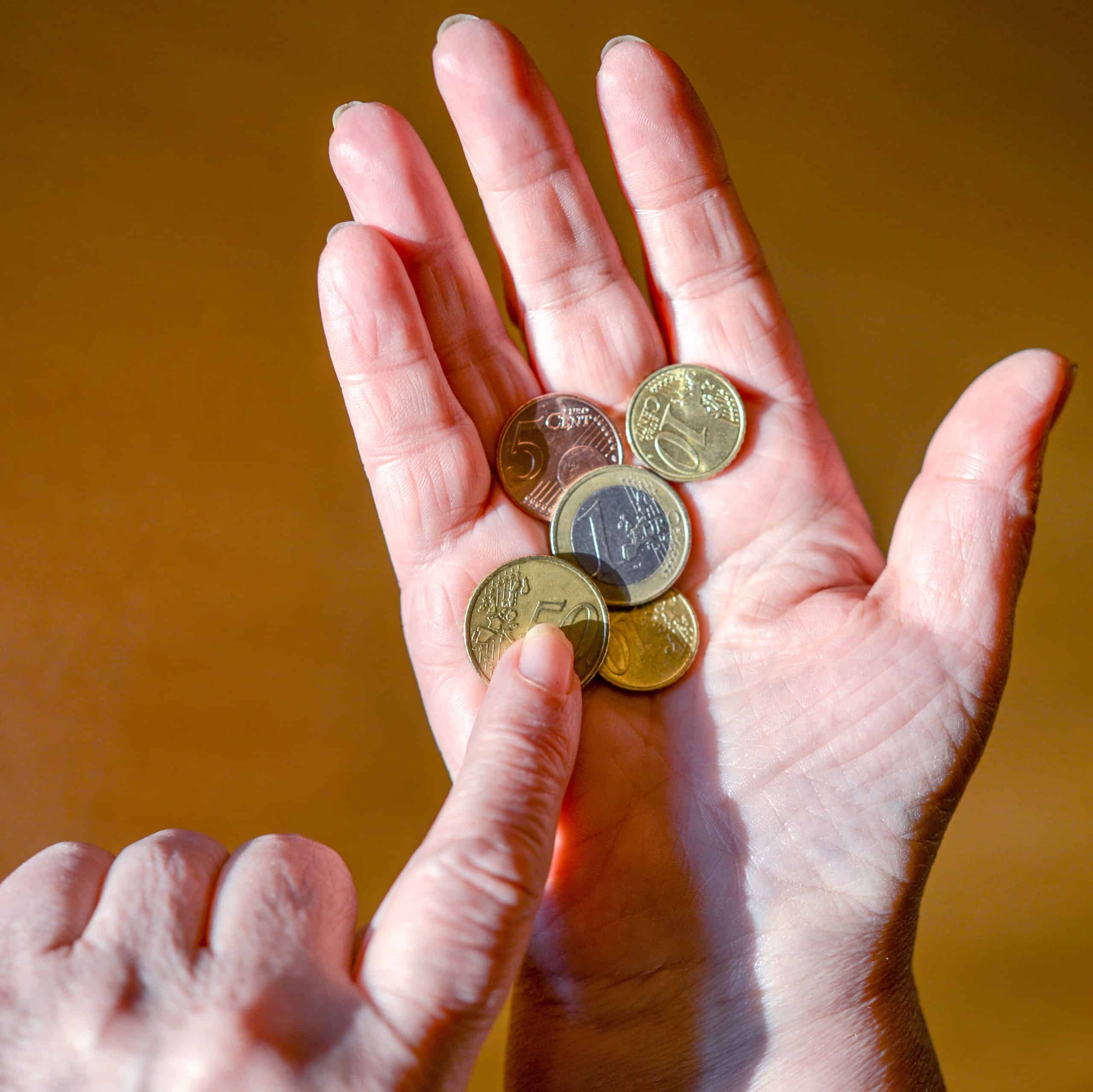 Nepotrebujem vašu pomoc: Štyri dôvody, prečo sociálne dávky nedostávajú tí, ktorí sú na ne najviac odkázaní