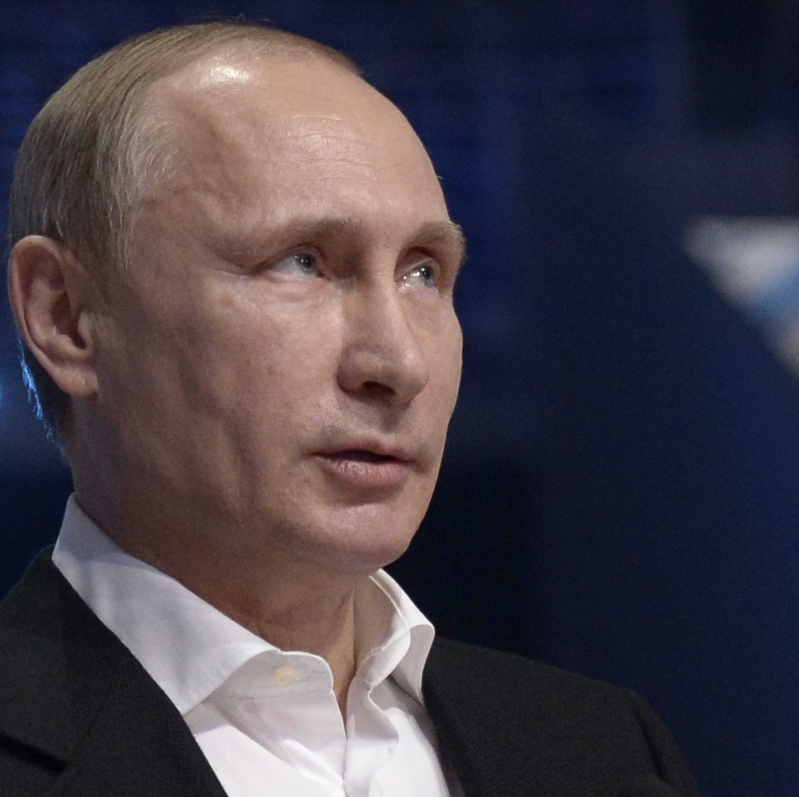 Politické intrigy Západu: Putin pomôž, nemáme na splácanie hypoték!