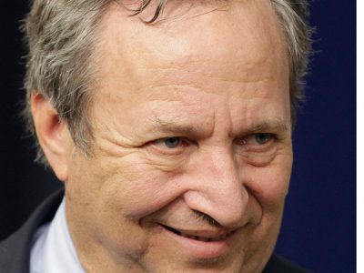 Summers: Ukrajina by nemala vyplácať sebeckých investorov