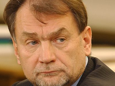 Pooperačné komplikácie: Zomrel najbohatší poľský podnikateľ