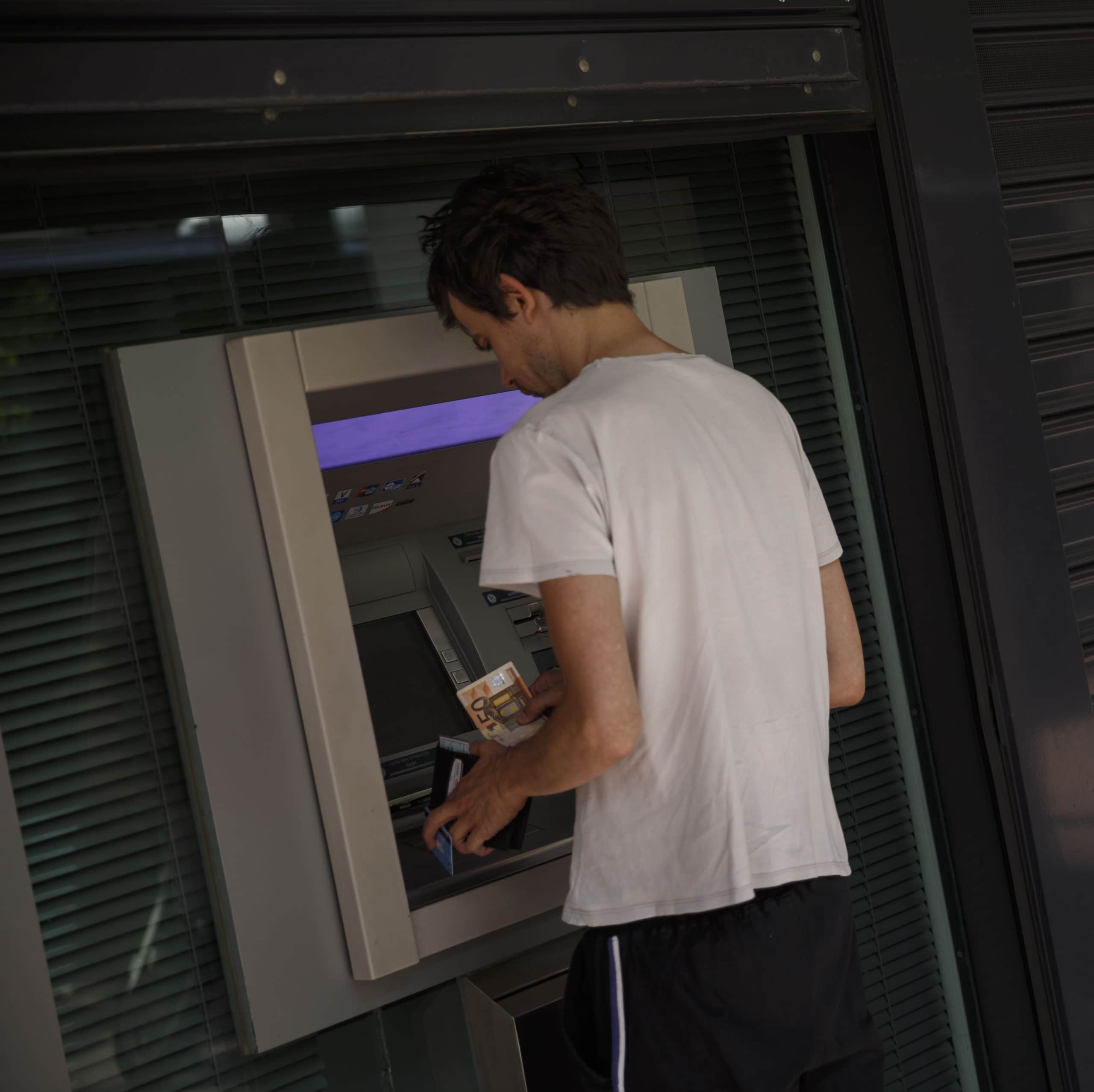 Grécka Eurobank kúpi za jedno euro bulharskú sieť Alpha Bank