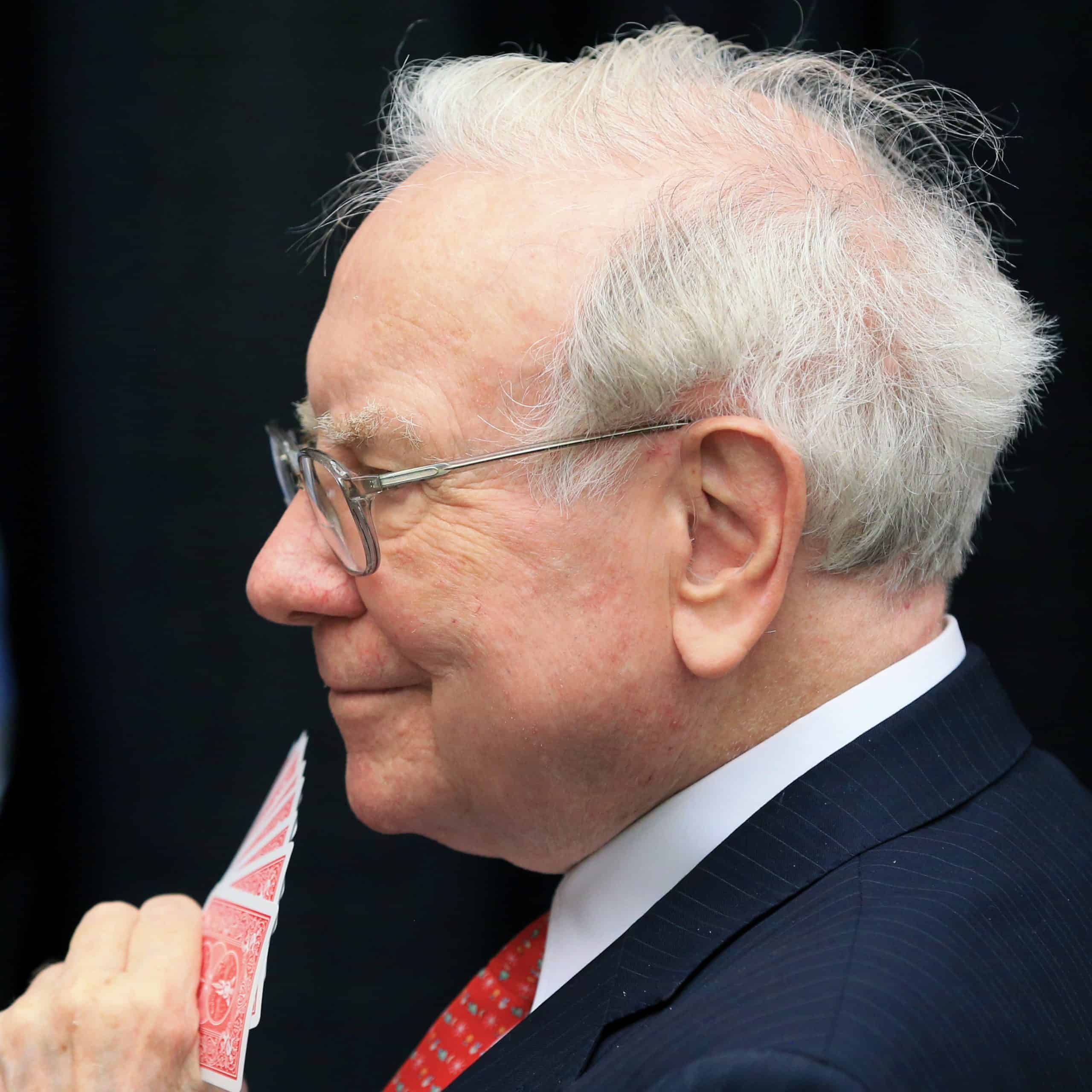 Výpredaje na akciovom trhu: Warren Buffett prišiel o 11 miliárd dolárov, ale smútiť nemusí