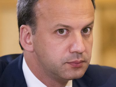 Vicepremiér Ruska: Nebudeme znižovať produkciu ropy, vieme žiť aj s dnešnými cenami