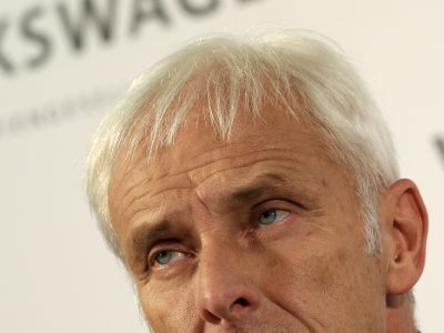 Štedrým rautom aj popikonám je koniec, Volkswagen začína škrtiť