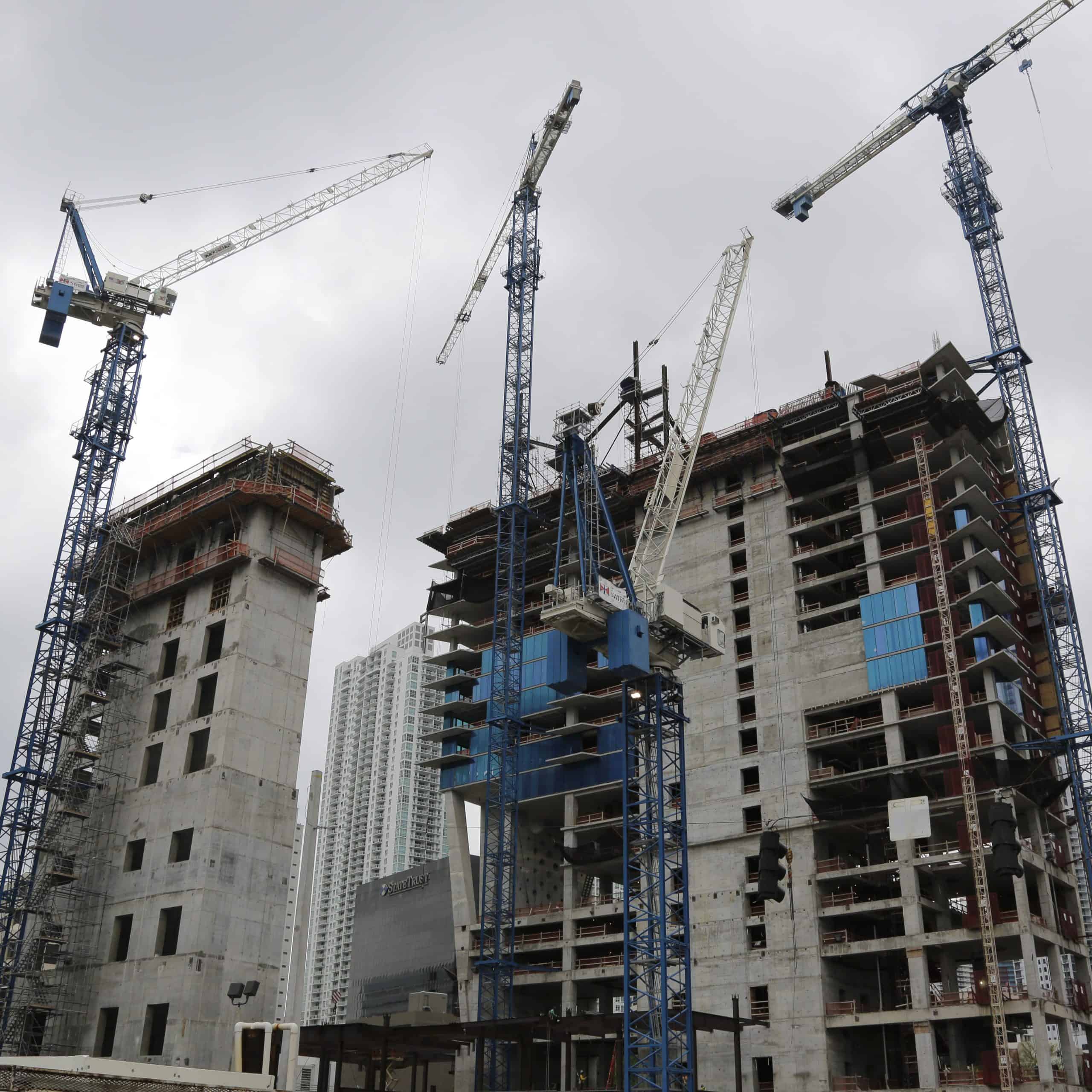 Slováci považujú za najlepšie investície deti a bývanie