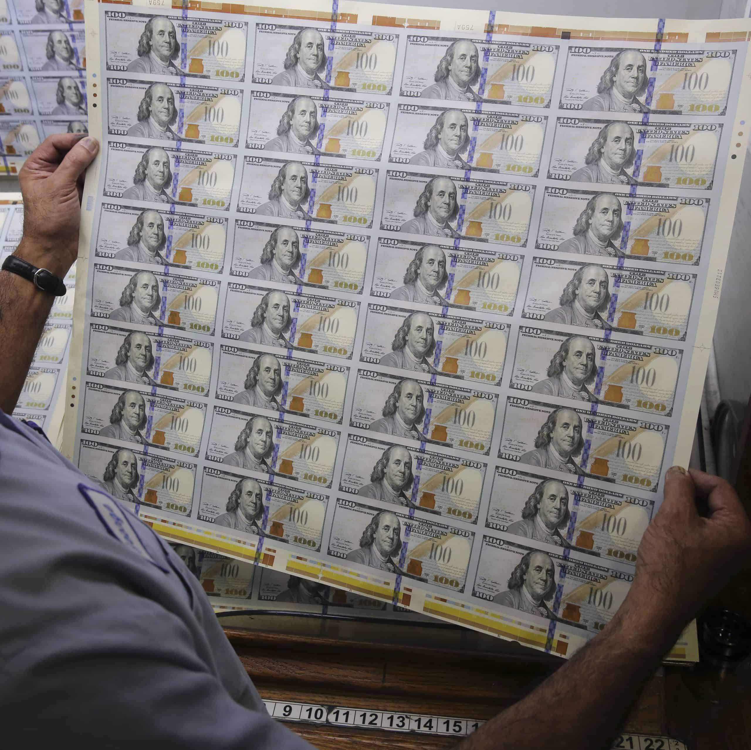 Goldman Sachs: Paritu eura voči doláru čakajme do konca roka