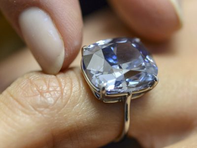 Modrý diamant predaný, stačilo ponúknuť zopár desiatok miliónov