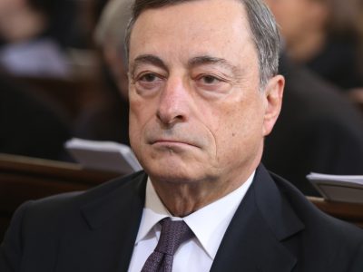 ECB s prstom na spúšti: Len nevystreliť príliš skoro!
