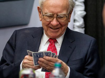 Pijem kolu, lebo mi chutí: Prečo Warren Buffett odmieta odpovedať na niektoré otázky