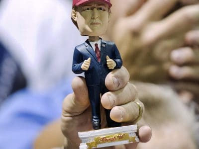 Jasná symbolika: Trump a zlato tvoria dvojicu, ktorá dáva zmysel