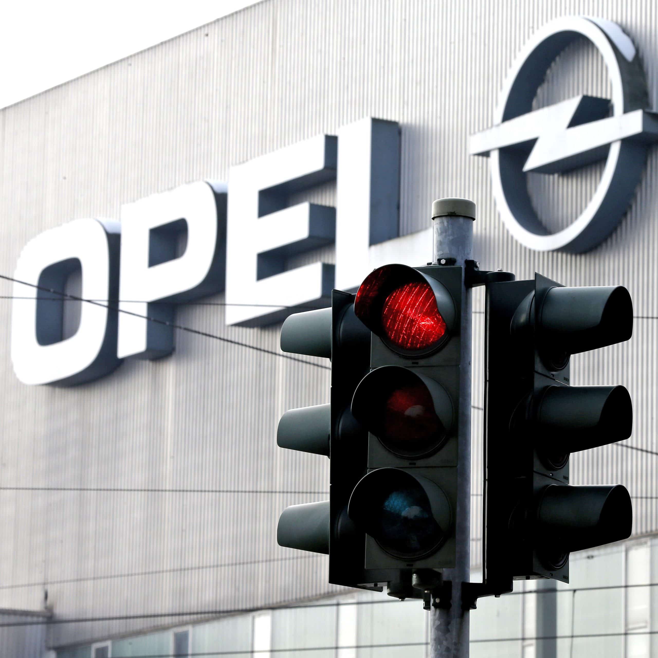 Fúzia, ktorá pozmení tvár európskeho automobilového trhu: Peugeot by mohol kúpiť Opel od GM