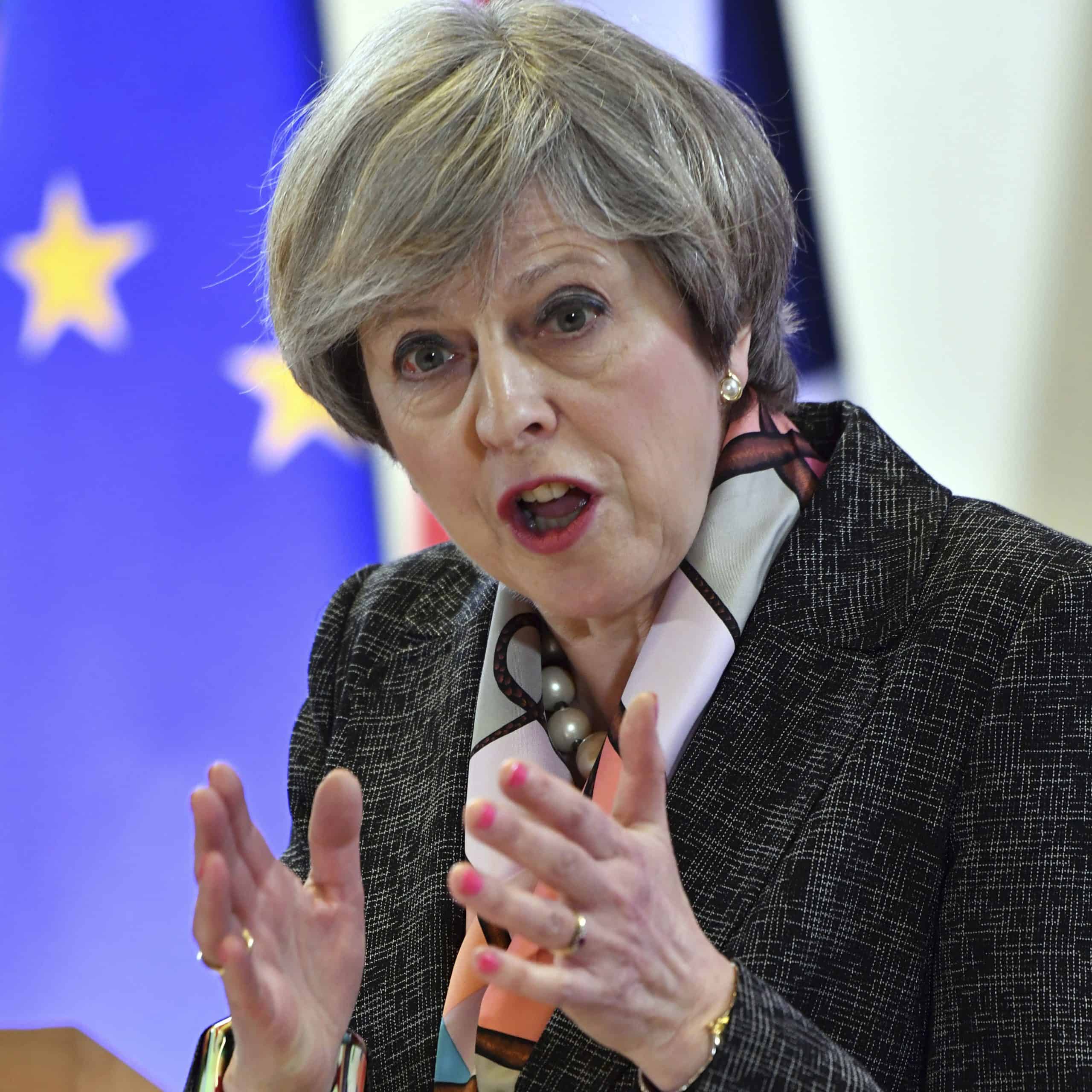 Záložný scenár Mayovej: Urobíme z Británie daňový raj!
