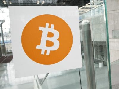 Predbehne Praha Tokio a San Francisco? Počet prevádzok prijímajúcich Bitcoiny rastie