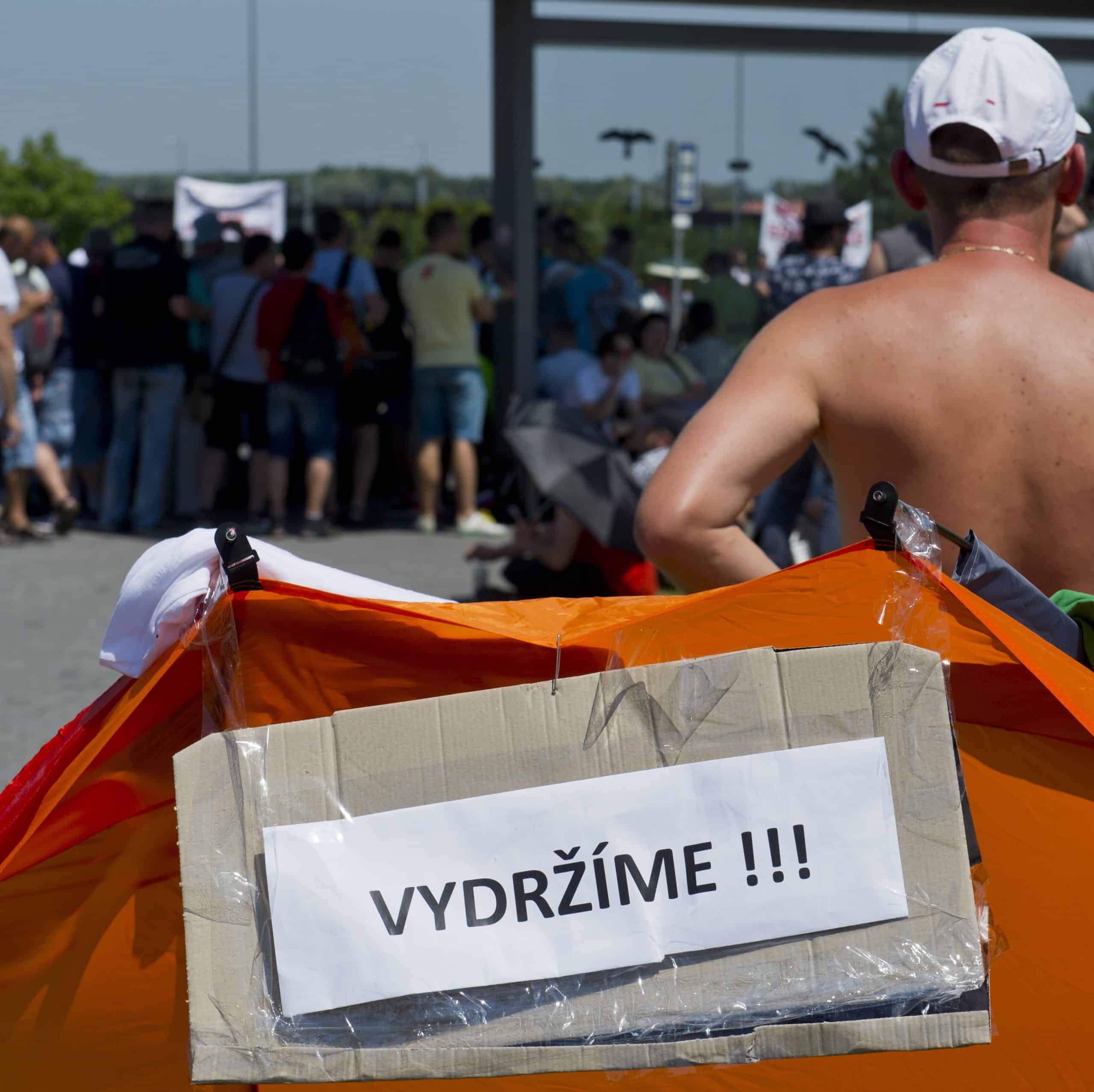Nová kolektívna zmluva vo VW: Platy porastú, jeden deň dovolenky navyše a jednorazovo 500 eur