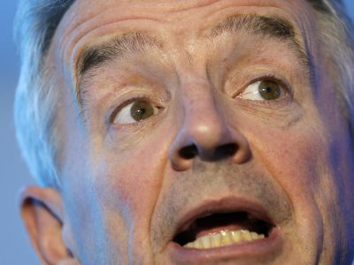 Vojna na trhu lacných leteniek: Ryanair chce vyhnať konkurenciu, zníži ceny o desatinu