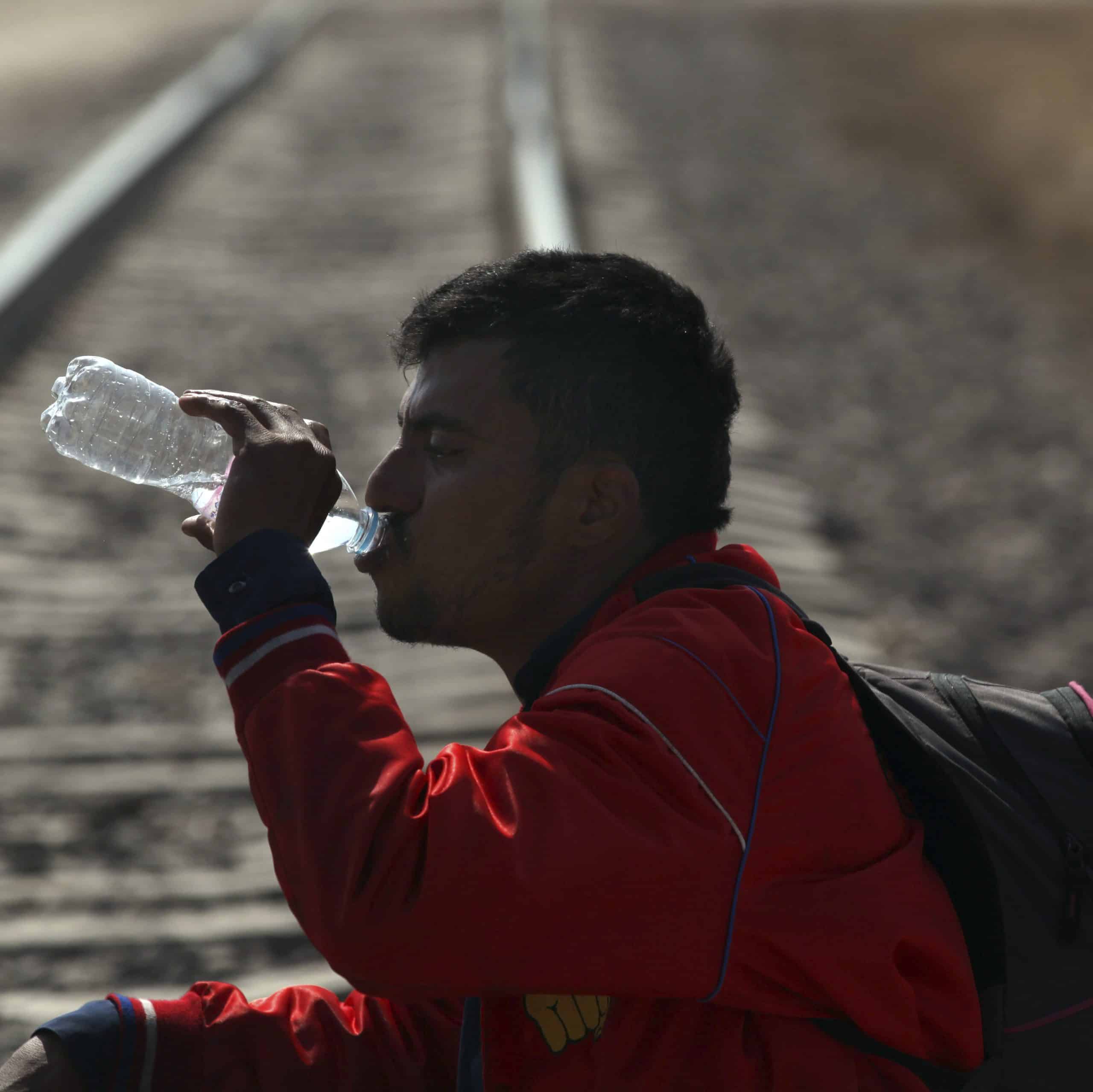 Vráťte sa domov: Rebríček európskych krajín, ktoré platia migrantom za odchod najviac