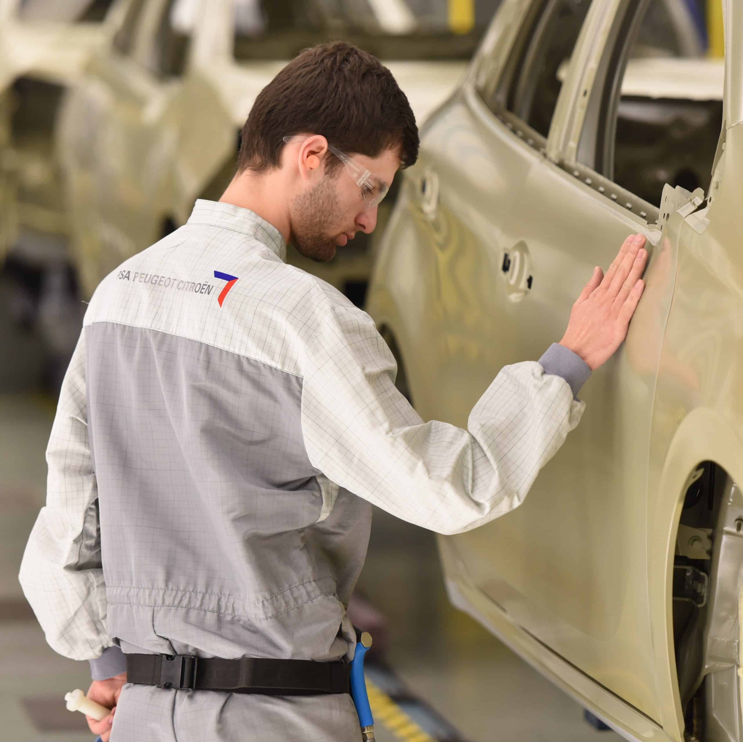 Ford pomaly opúšťa americký trh s osobnými automobilmi, ani GM nie je od podobného rozhodnutia ďaleko
