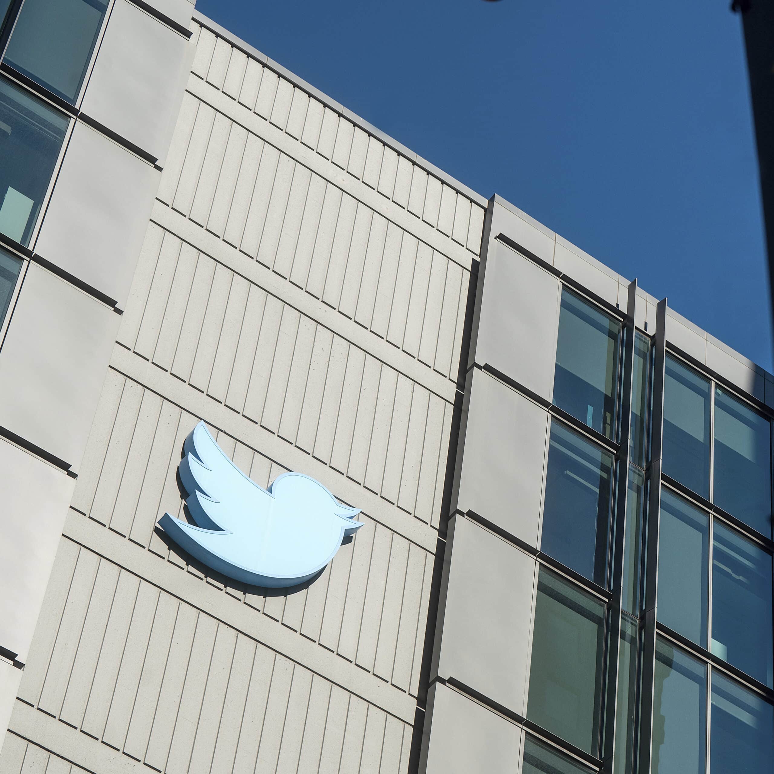Agentúra Standard & Poor’s odobrala Muskovmu Twitteru rating, nemá totiž dostatok potrebných informácií