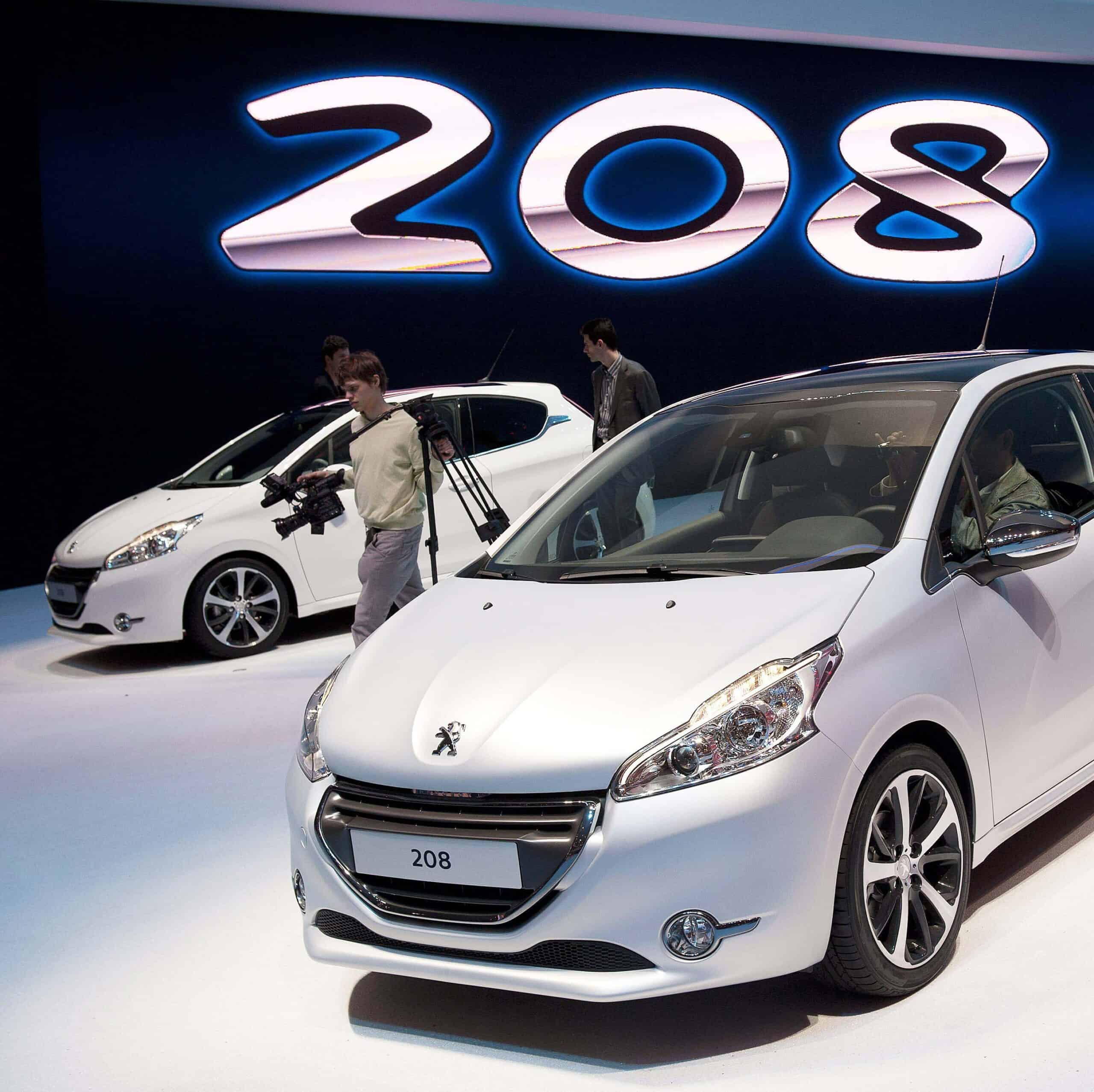 Nedostatok elektrických komponentov zastavil výrobu v trnavskej automobilke