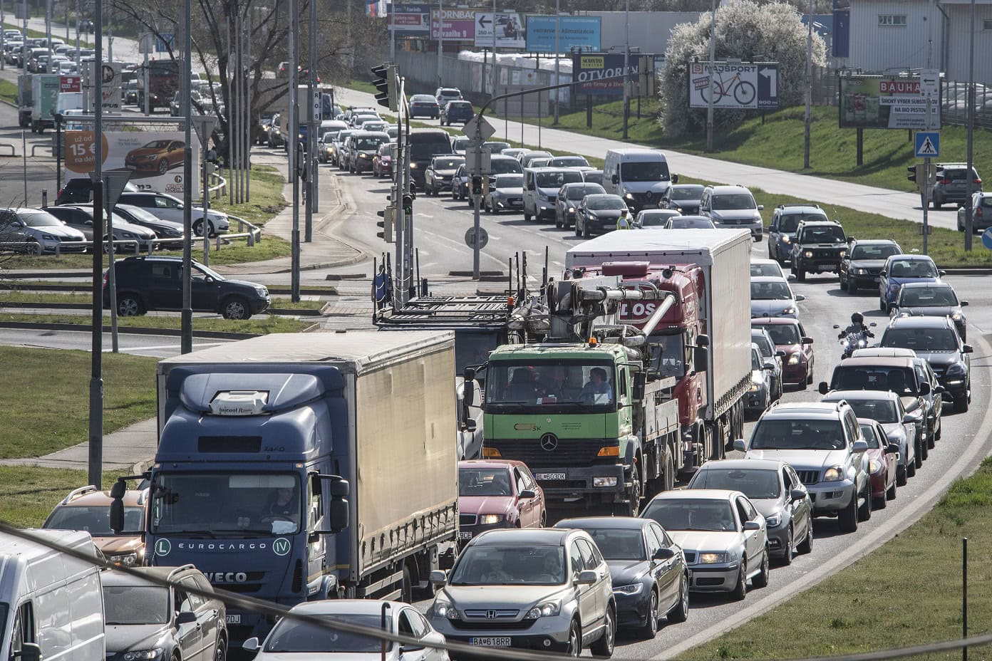 Podnikatelia by mali spozornieť: Blíži sa dôležitý termín pre daň z motorových vozidiel