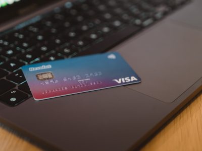 Visa zablokovala podvodné transakcie za 40 miliárd dolárov
