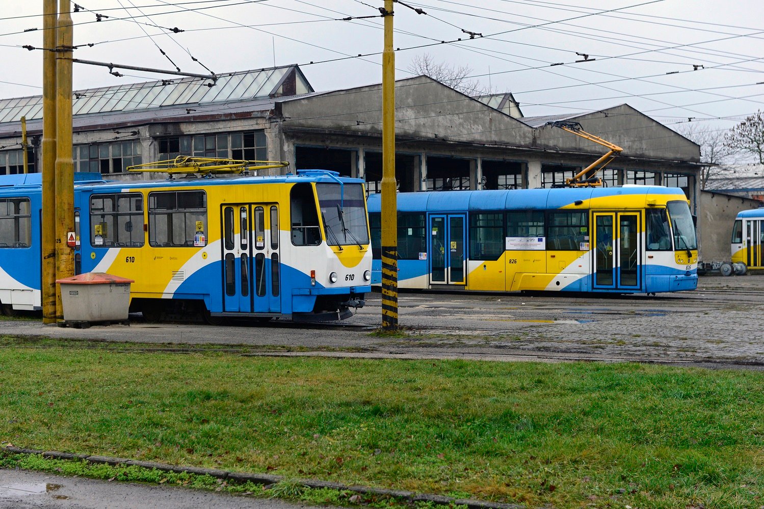 Električky mestskej hromadnej dopravy v Košiciach. Foto: TASR